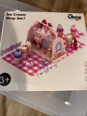 Carryall Pink and White Ice Cream Shop Toy Playset